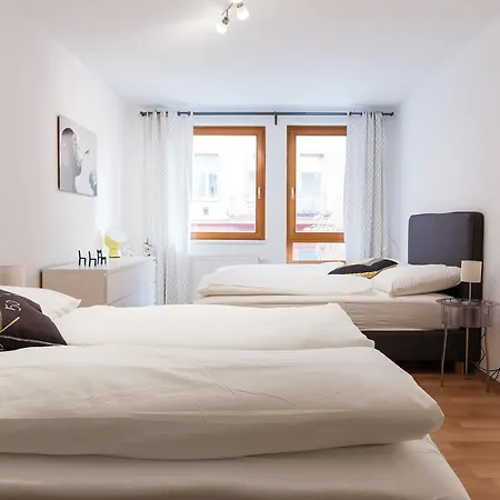 Appartamento Cozy With Private Garage