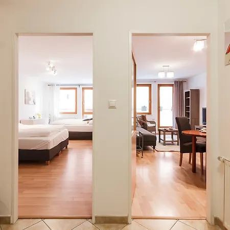 Appartamento Cozy With Private Garage *
