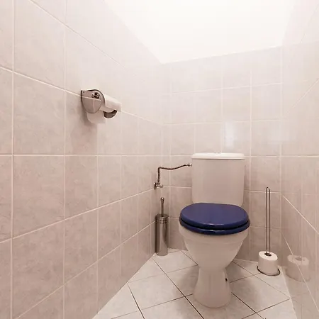 شقة Cozy With Private Garage براغ
